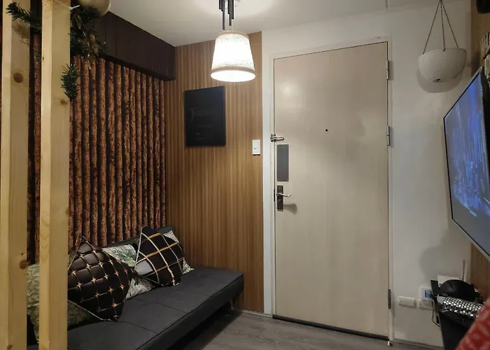 Deca 946 Apartment
